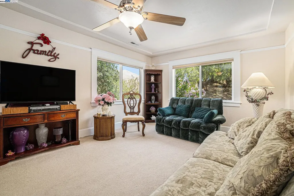 5799 Nortonville Pittsburg CA 94565