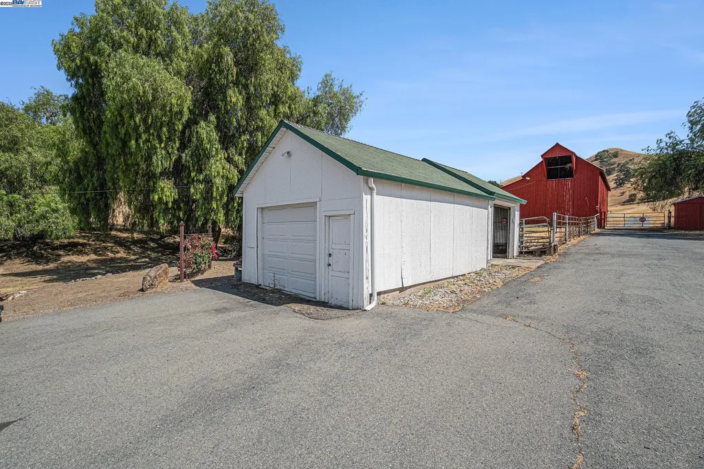 5799 Nortonville Pittsburg CA 94565