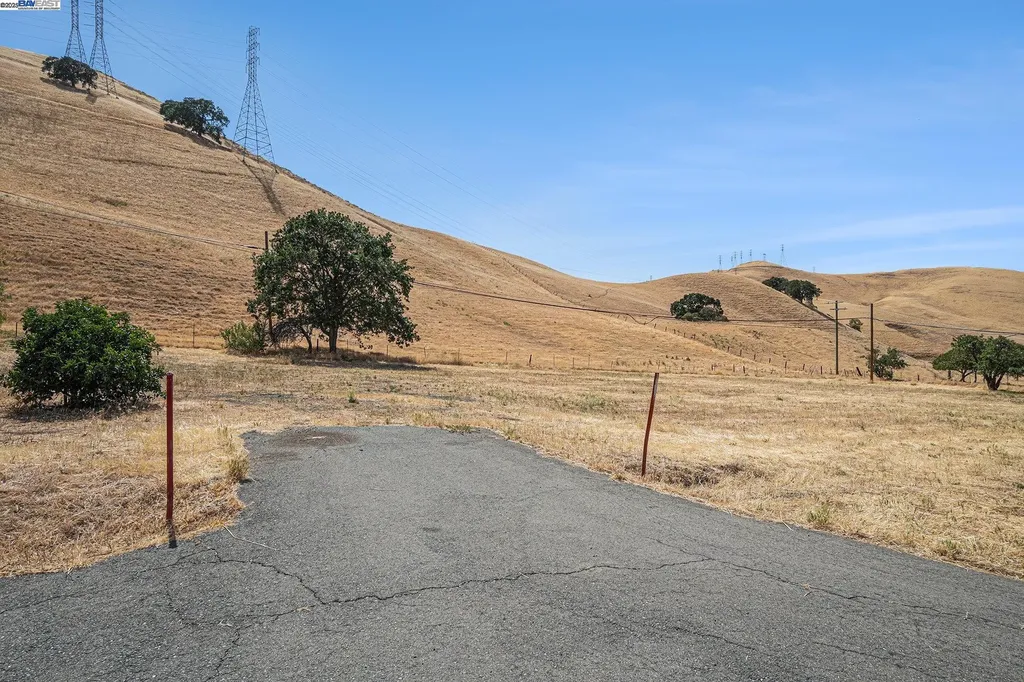 5799 Nortonville Pittsburg CA 94565