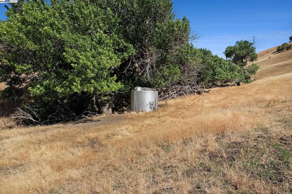 5799 Nortonville Pittsburg CA 94565