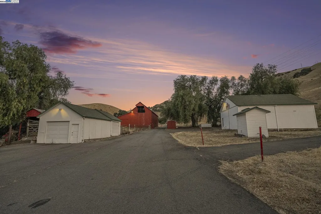 5799 Nortonville Pittsburg CA 94565