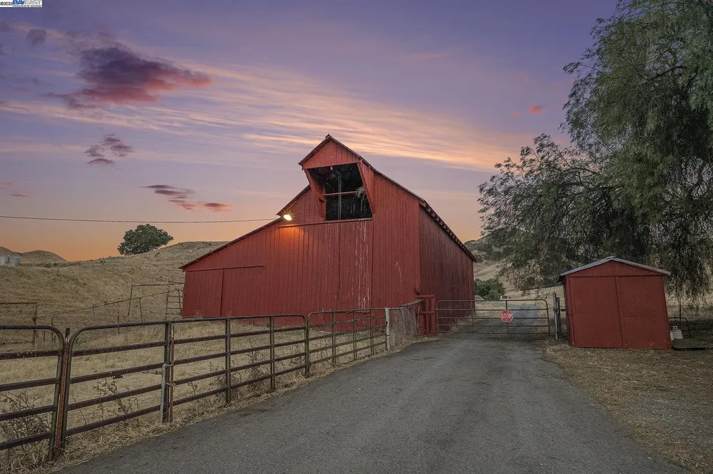 5799 Nortonville Pittsburg CA 94565