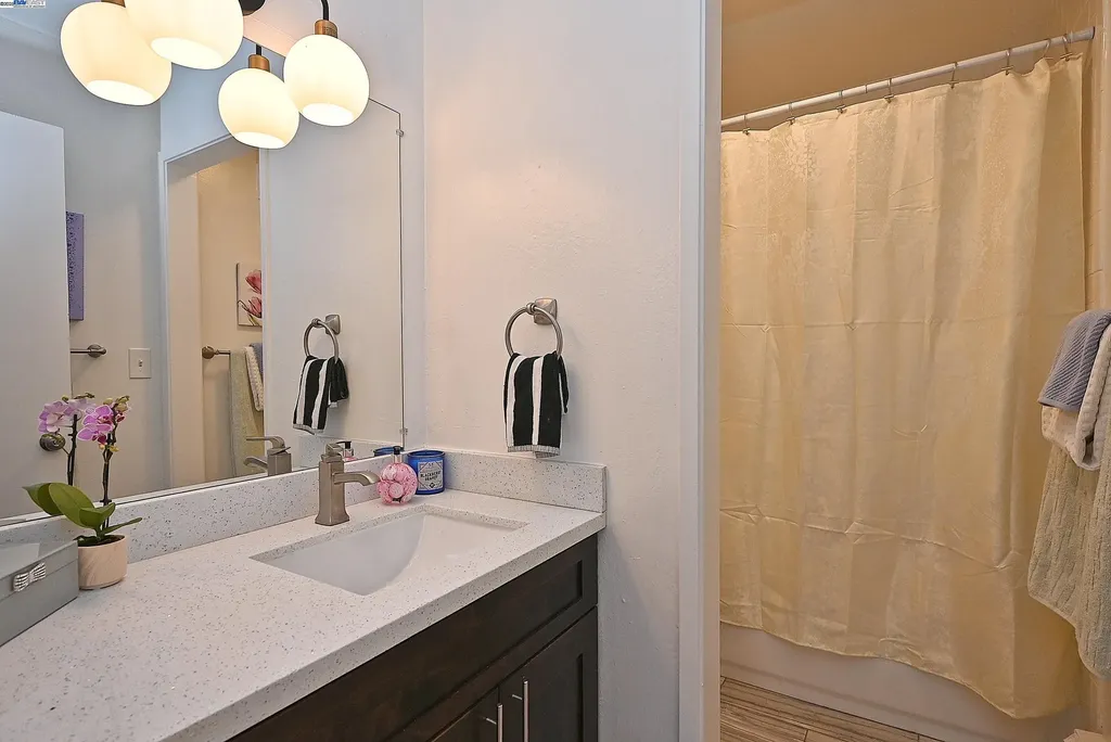 1333 Webster Street Alameda CA 94501