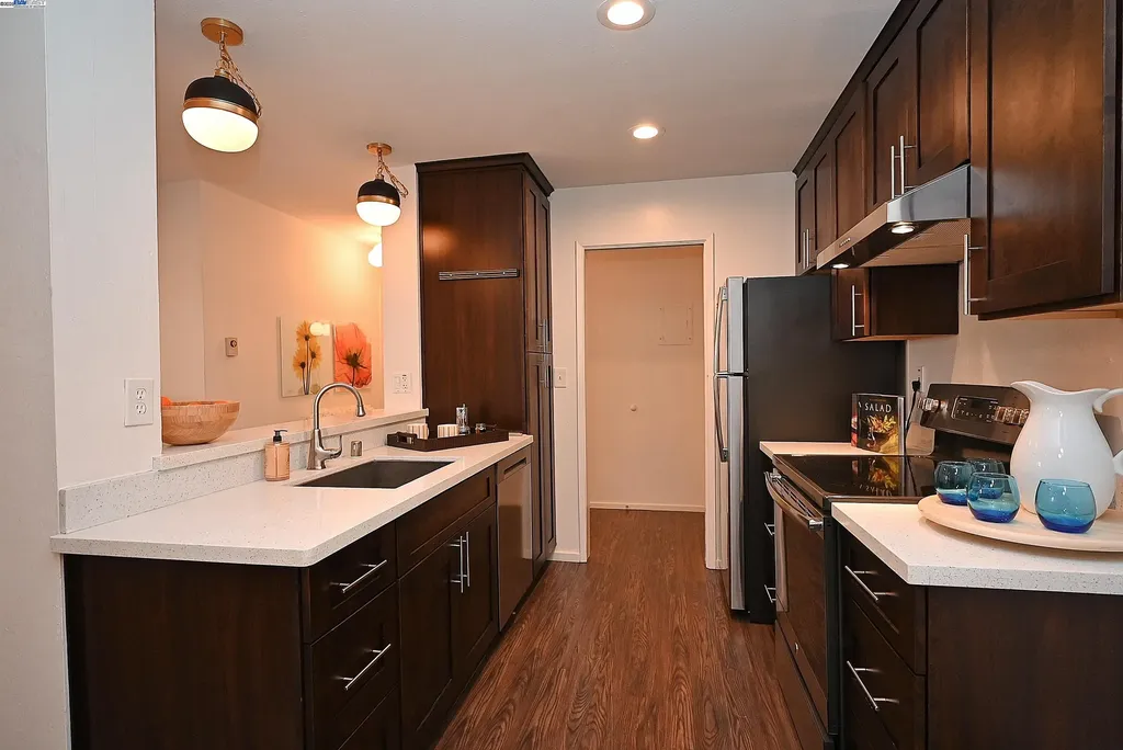 1333 Webster Street Alameda CA 94501