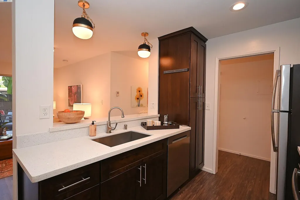 1333 Webster Street Alameda CA 94501