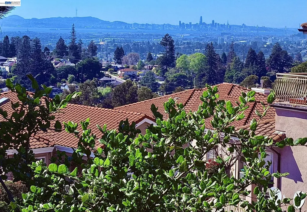 4320 Terrabella Way Oakland CA 94619