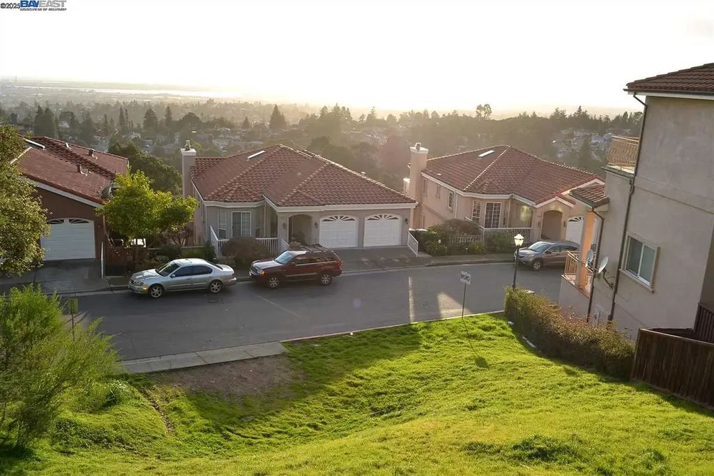 4320 Terrabella Way Oakland CA 94619