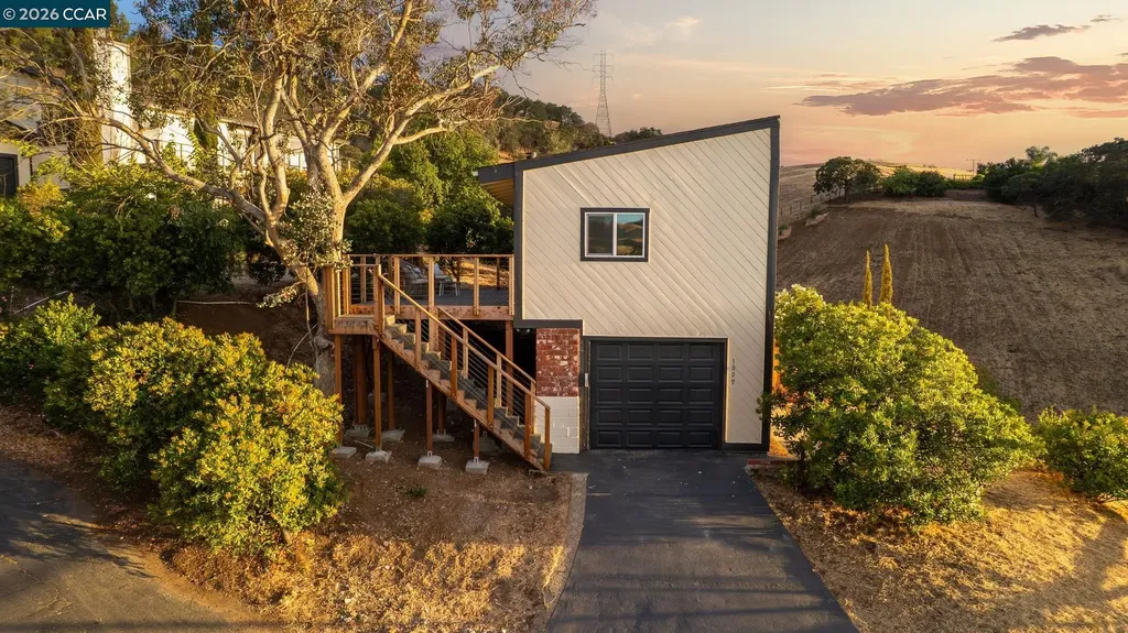 1009 - 1011 Froyd Road Concord CA 94521