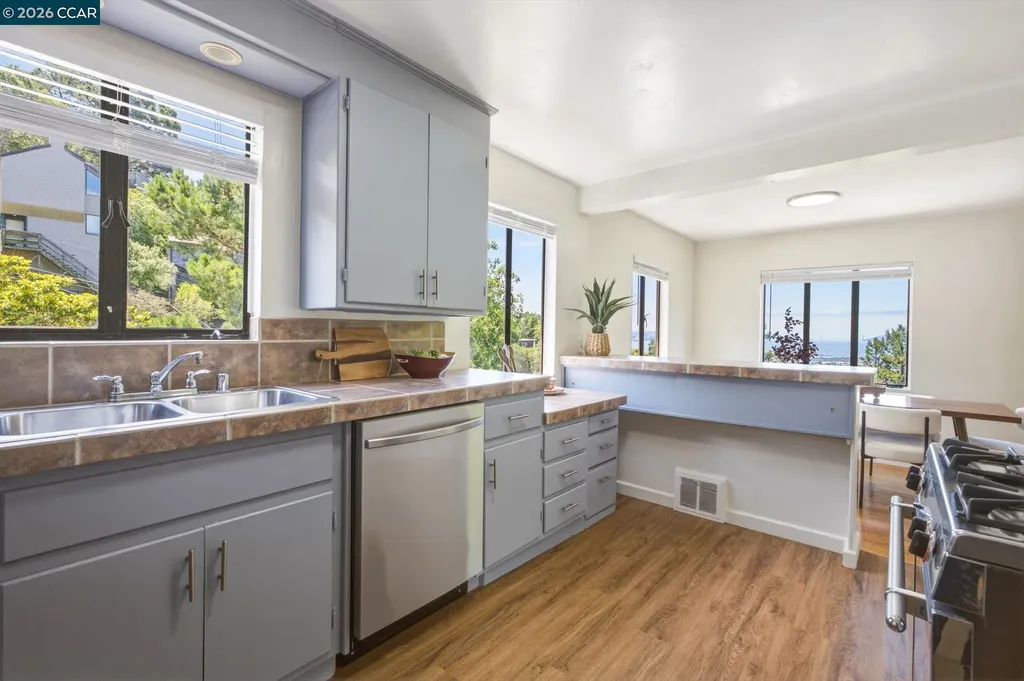 7-9 El Portal Court Berkeley CA 94708