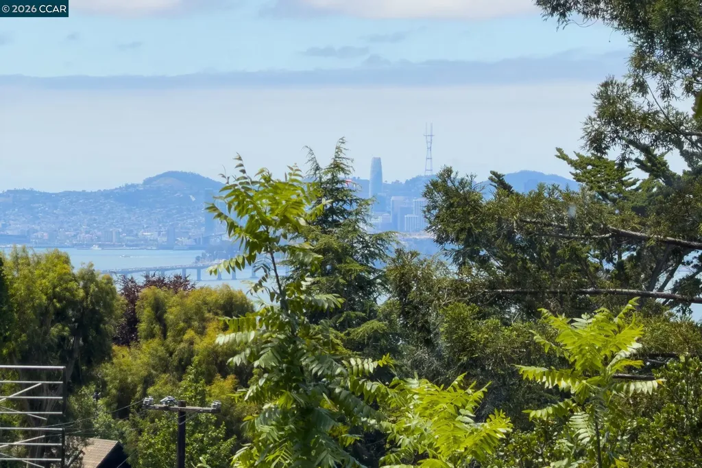 7-9 El Portal Court Berkeley CA 94708