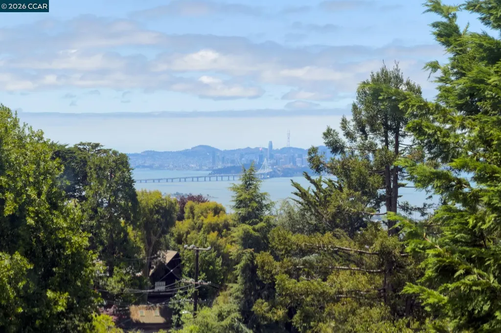 7-9 El Portal Court Berkeley CA 94708