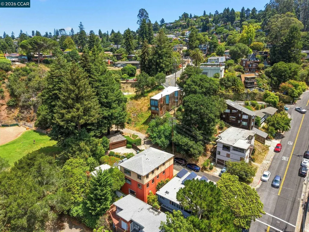 7-9 El Portal Court Berkeley CA 94708