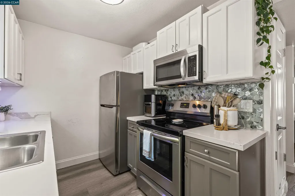 126 Muir Road Martinez CA 94553