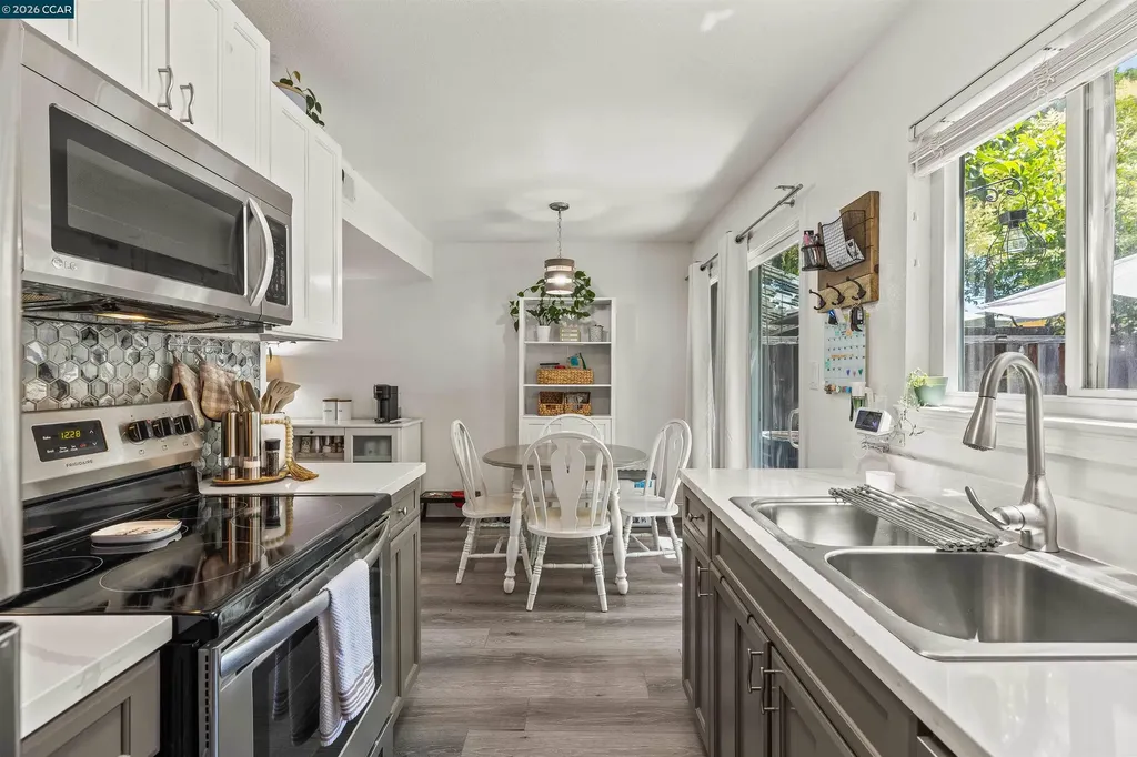 126 Muir Road Martinez CA 94553
