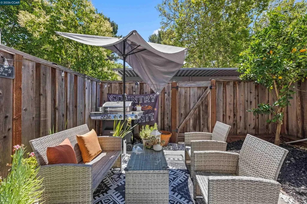 126 Muir Road Martinez CA 94553