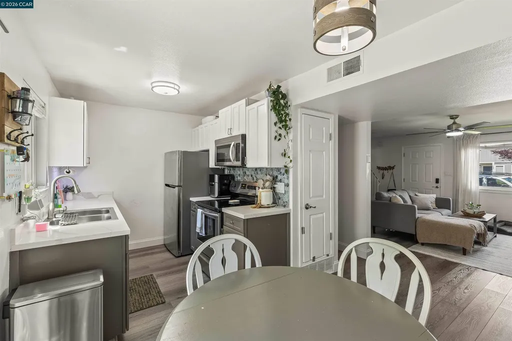 126 Muir Road Martinez CA 94553