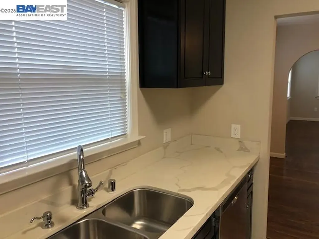 1245 Cotter Way Hayward CA 94541