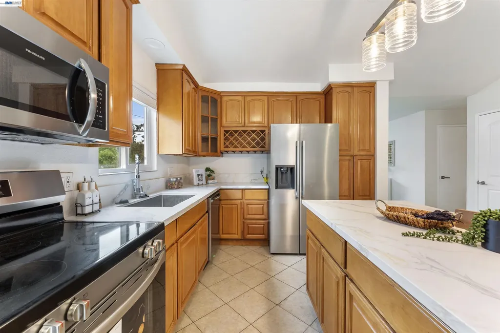 19435 Yuma Street Castro Valley CA 94546