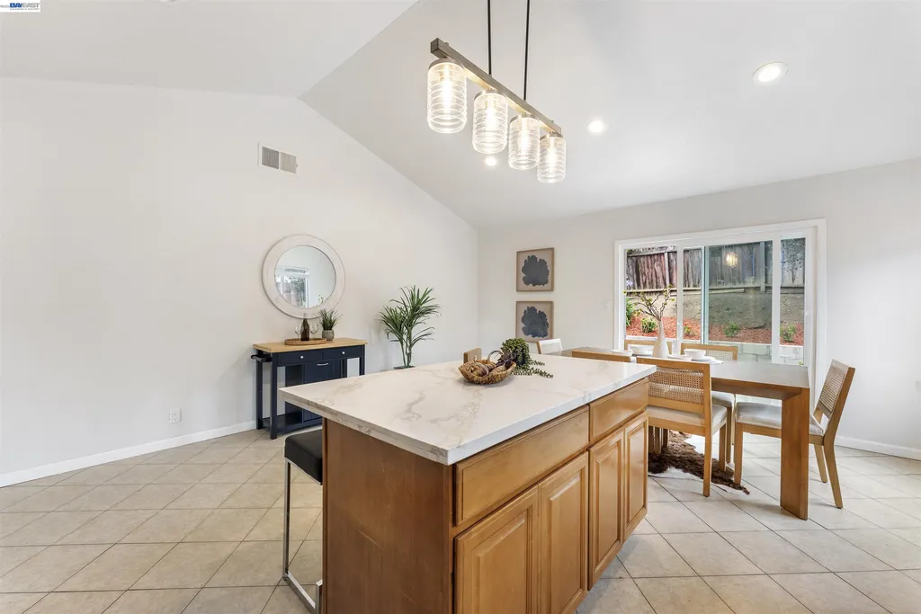 19435 Yuma Street Castro Valley CA 94546