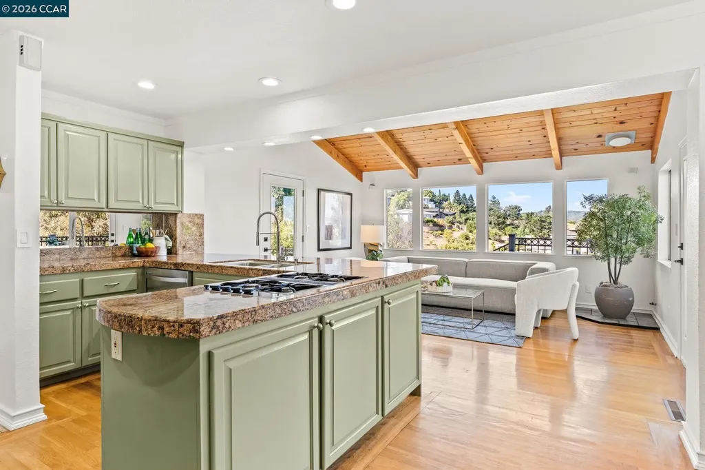 18832 Cindy Way Castro Valley CA 94546