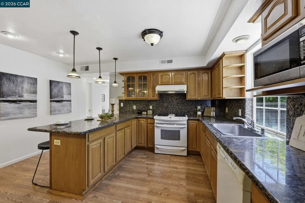 1711 Willow Street Alameda CA 94501