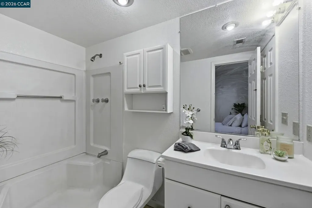 1711 Willow Street Alameda CA 94501