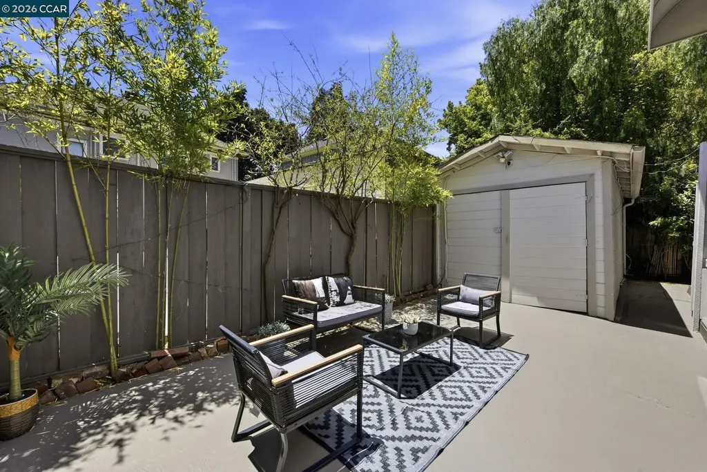 1711 Willow Street Alameda CA 94501