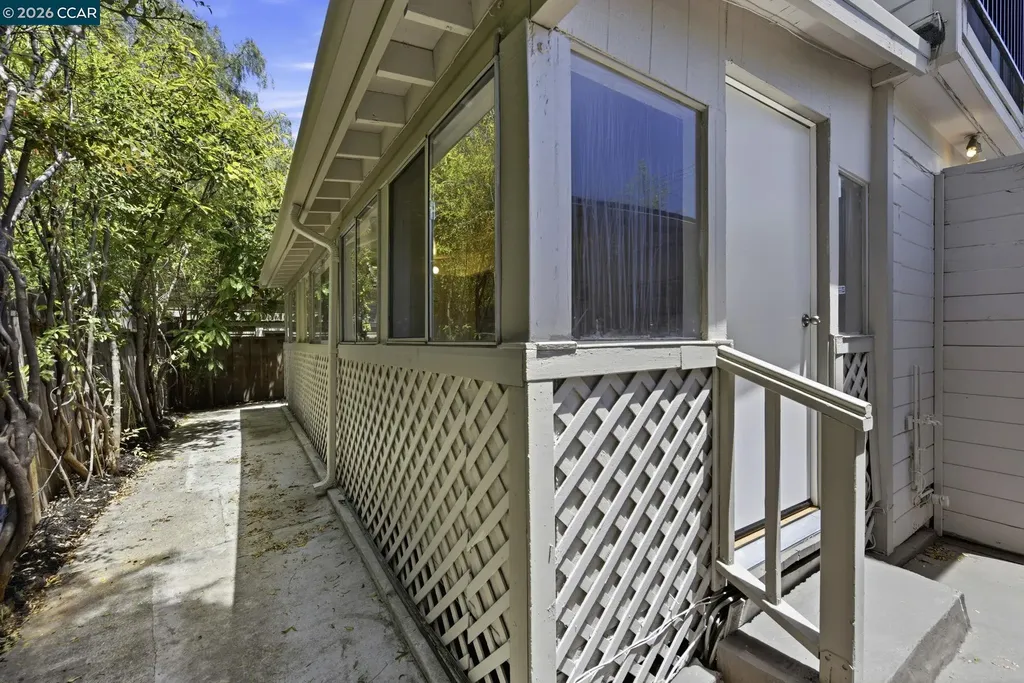 1711 Willow Street Alameda CA 94501