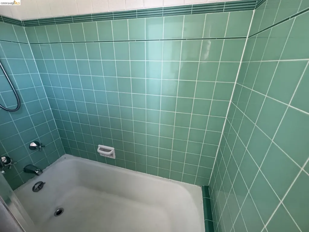 3212 Esmond Avenue Richmond CA 94804