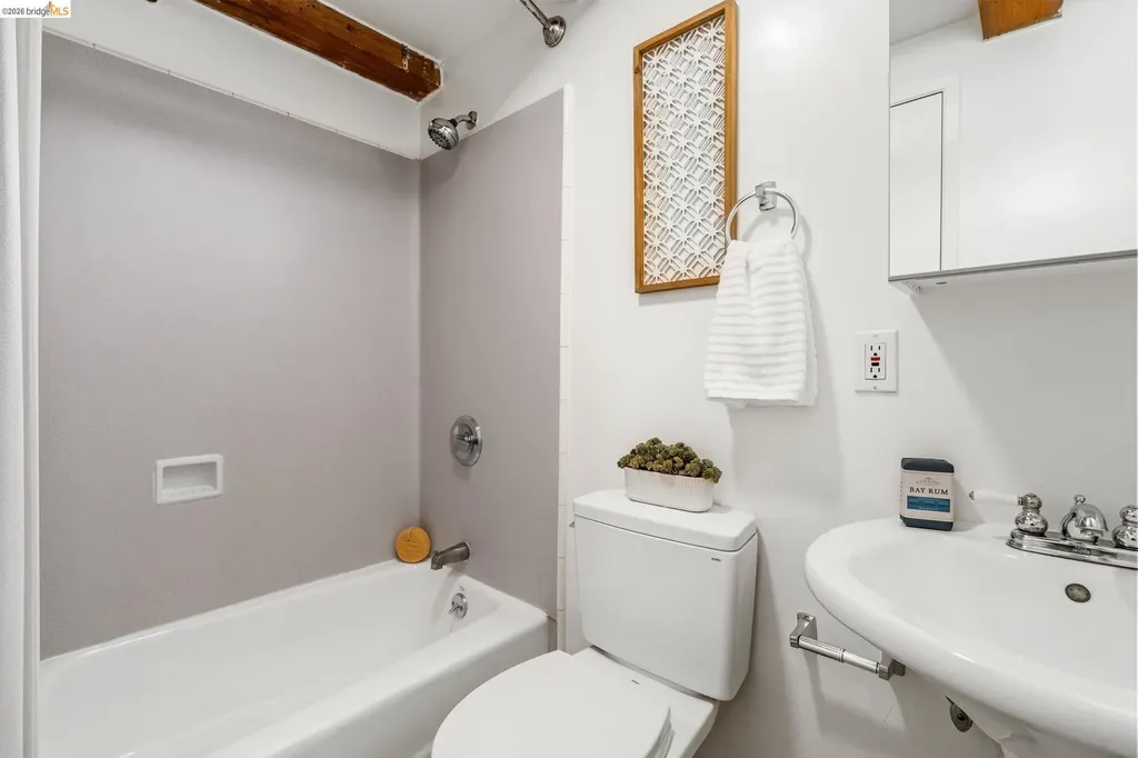 1920 Union Street #9 Oakland CA 94607