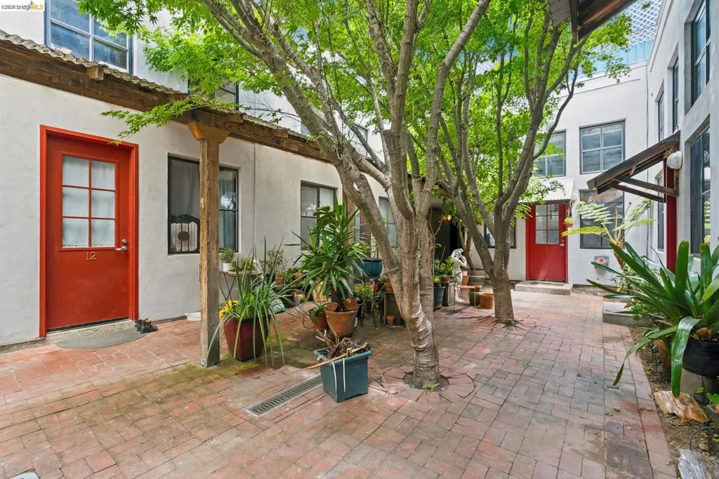 1920 Union Street #9 Oakland CA 94607