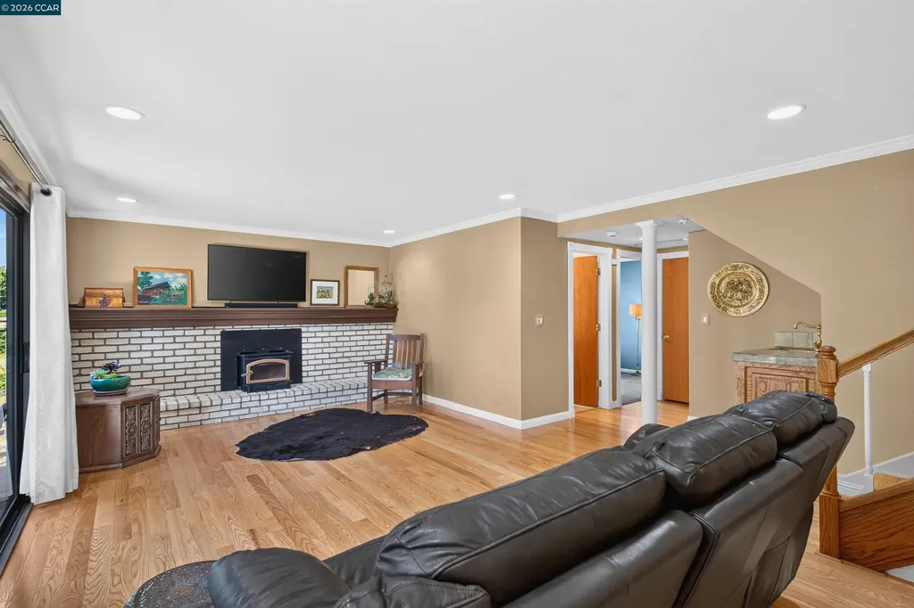 423 Duperu Drive Crockett CA 94525