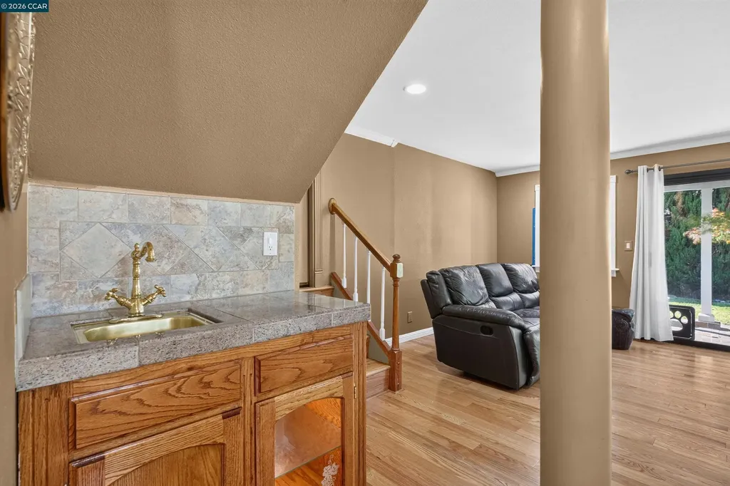 423 Duperu Drive Crockett CA 94525