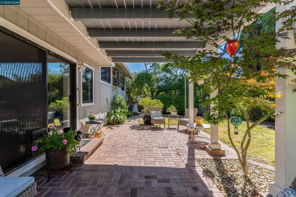 423 Duperu Drive Crockett CA 94525