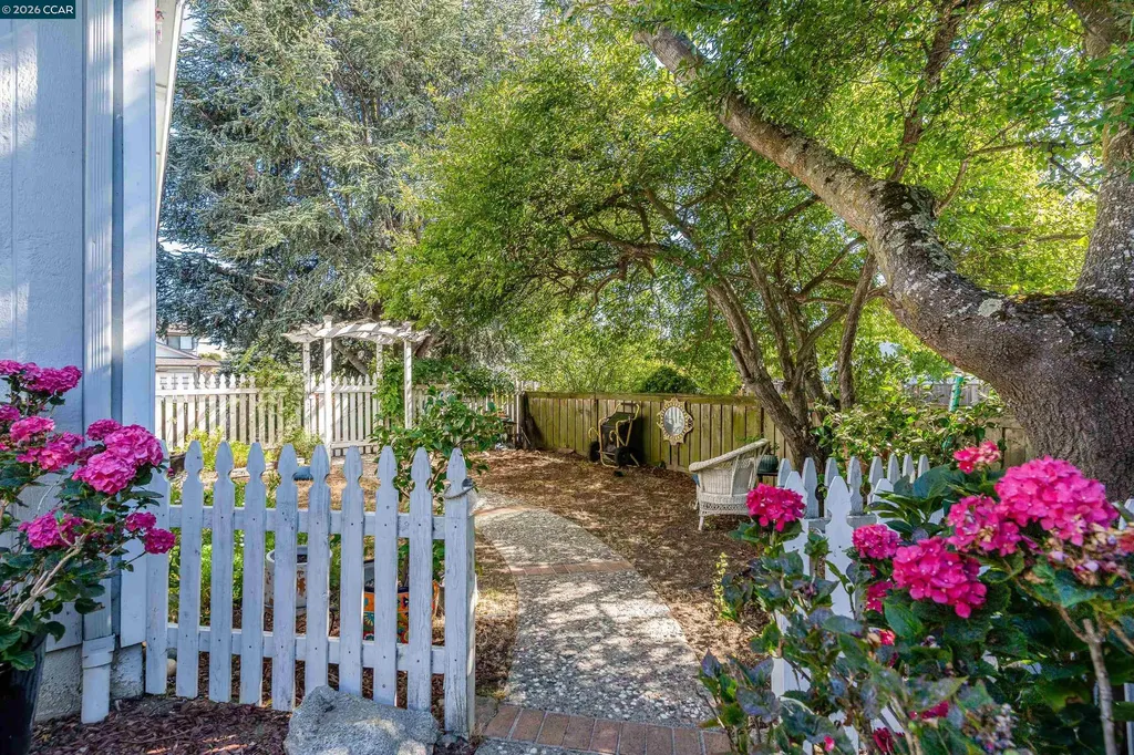 423 Duperu Drive Crockett CA 94525