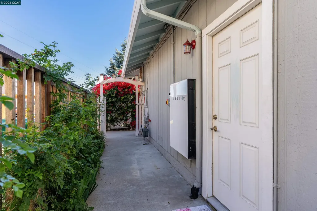 423 Duperu Drive Crockett CA 94525