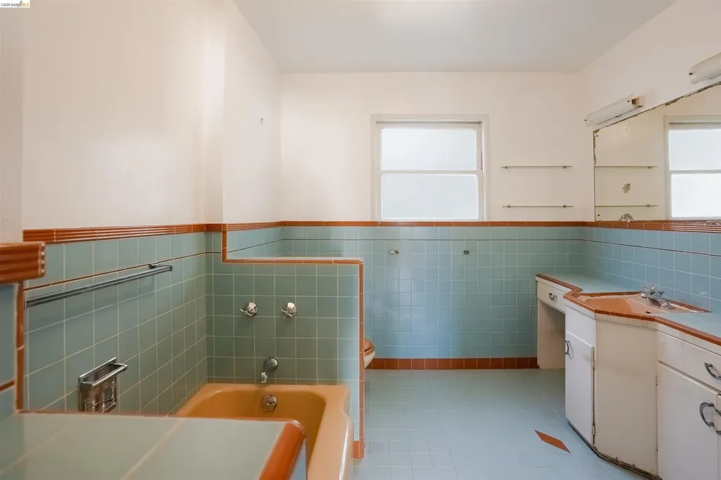 474 Jean Oakland CA 94610