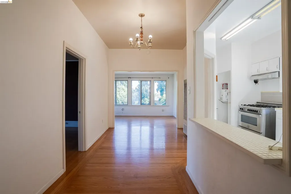 474 Jean Oakland CA 94610