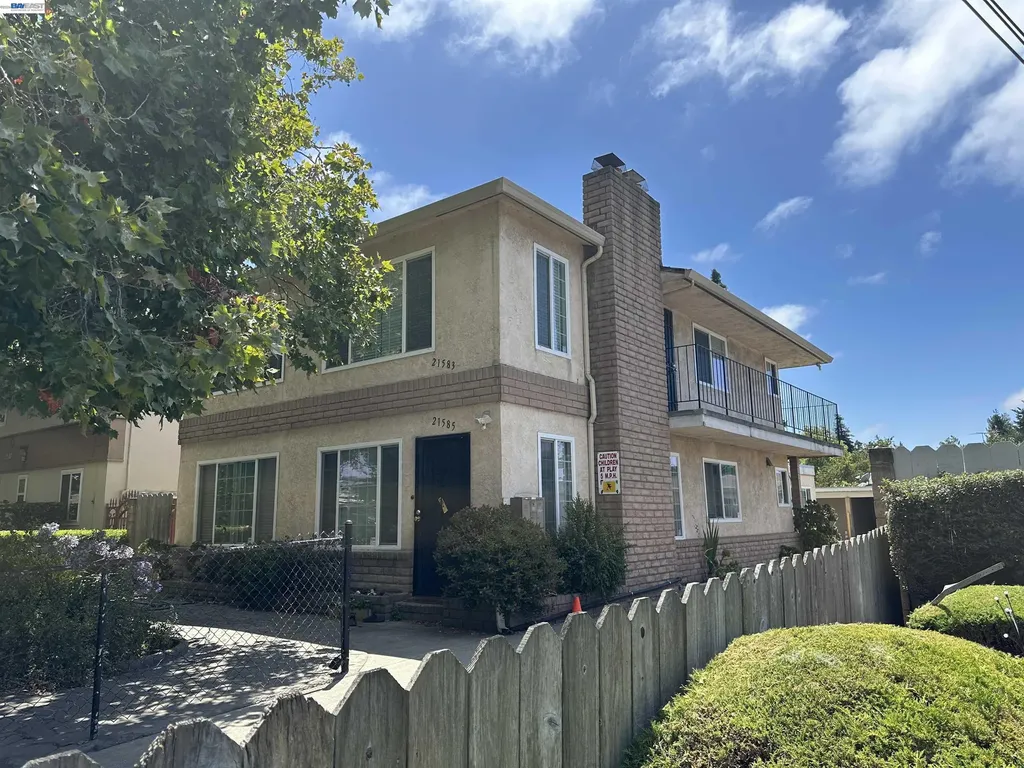 21585 Montgomery Street Hayward CA 94541