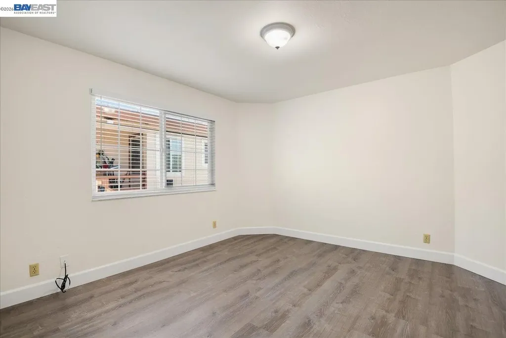 21585 Montgomery Street Hayward CA 94541