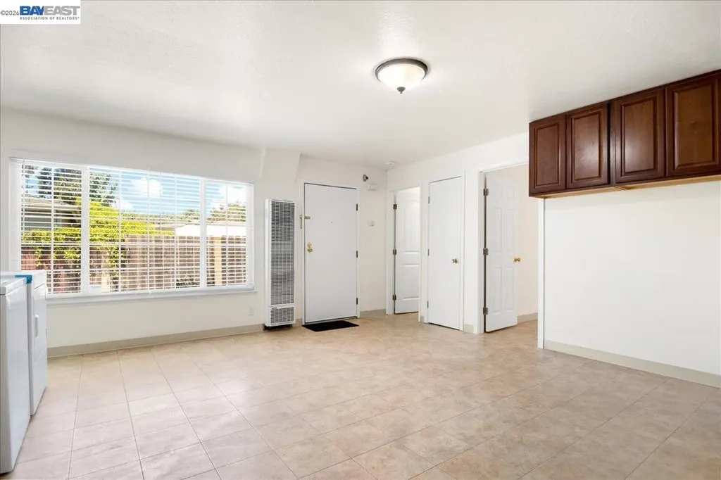 21585 Montgomery Street Hayward CA 94541