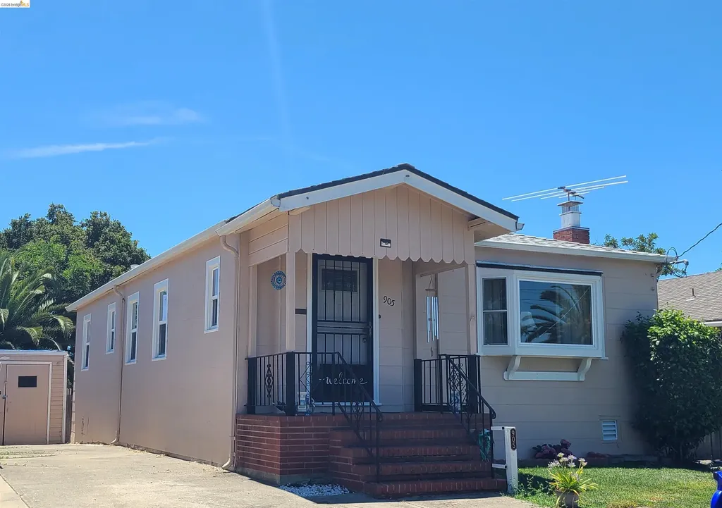 905 1st Street Rodeo CA 94572