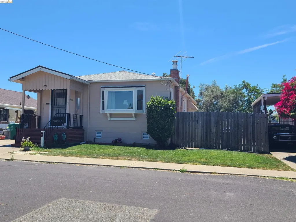 905 1st Street Rodeo CA 94572