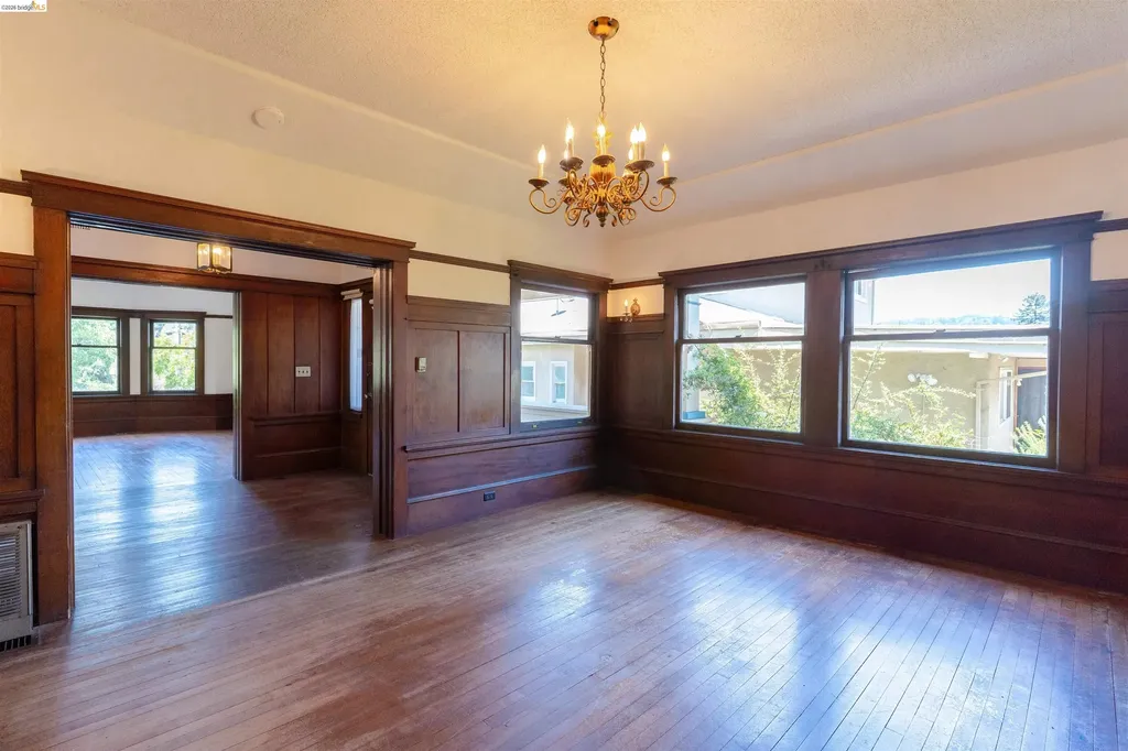 478 Jean Street Oakland CA 94610