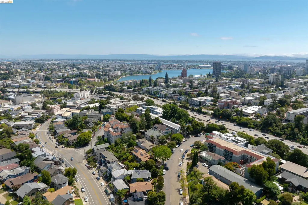 478 Jean Street Oakland CA 94610