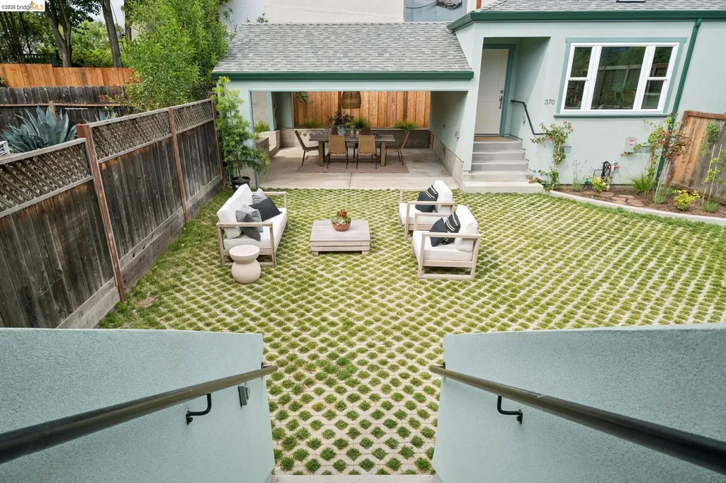 368 Hudson Oakland CA 94618