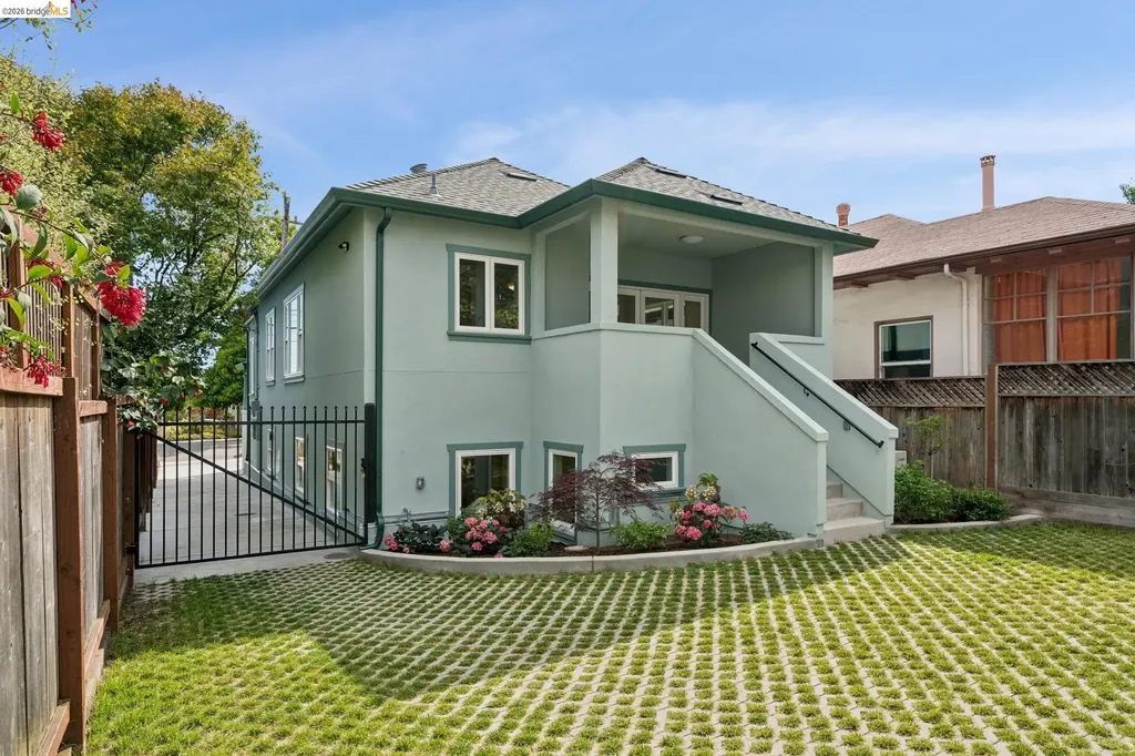 368 Hudson Oakland CA 94618