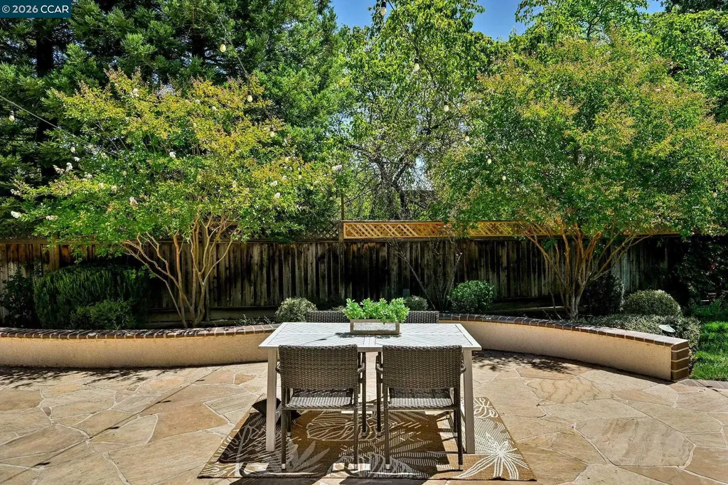 102 Henson Creek Court Martinez CA 94553