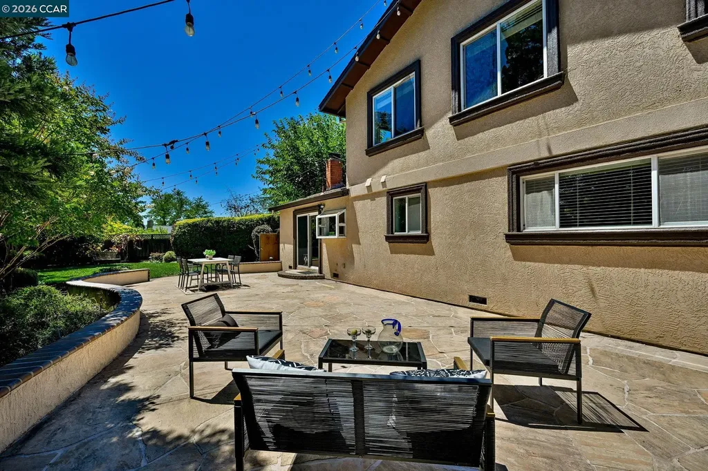 102 Henson Creek Court Martinez CA 94553