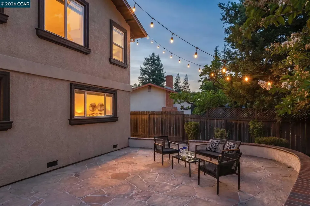 102 Henson Creek Court Martinez CA 94553